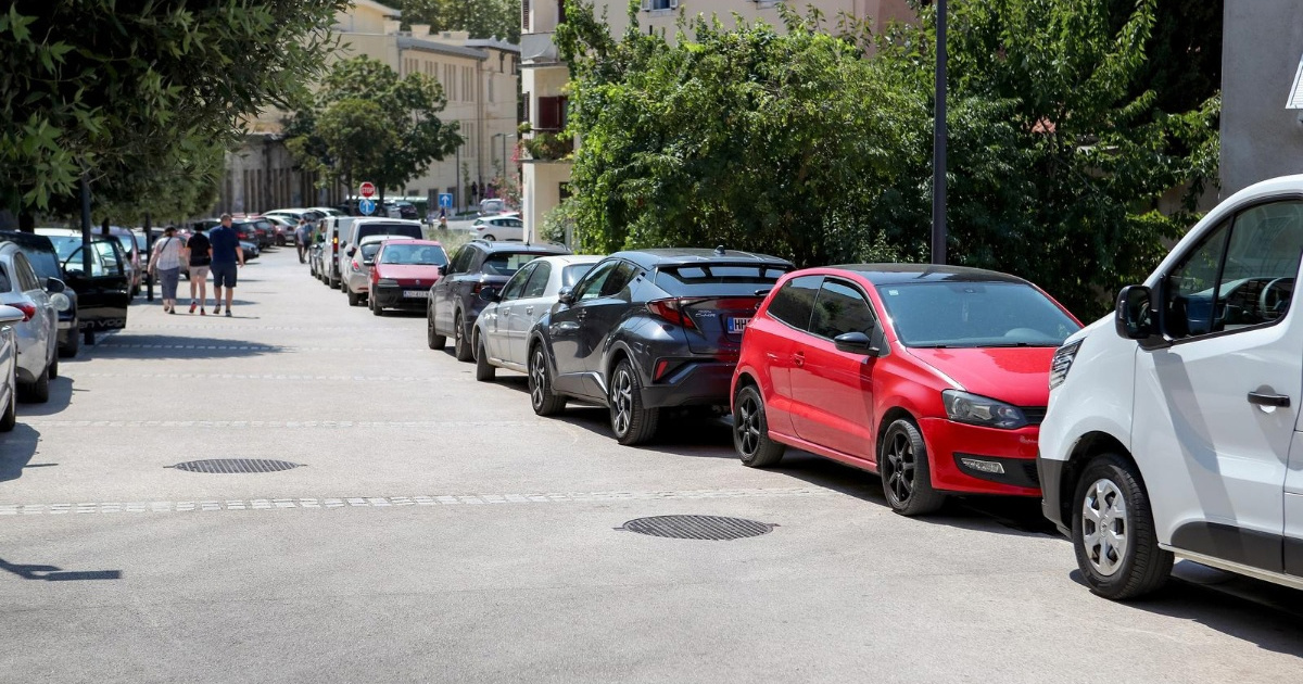 Rasprava o parkingu u Zadru: "Problem nije manjak mjesta nego komocija"