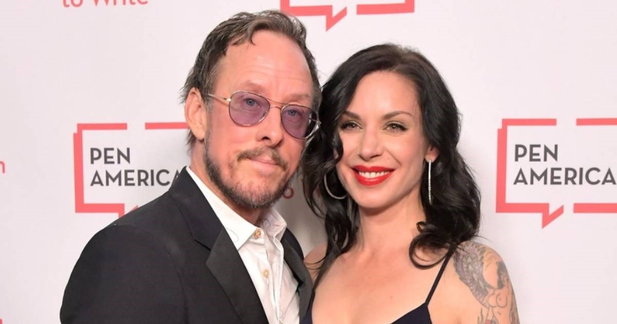 Policija upucala suprugu američkog glazbenika nakon što je ona uperila pištolj u njih