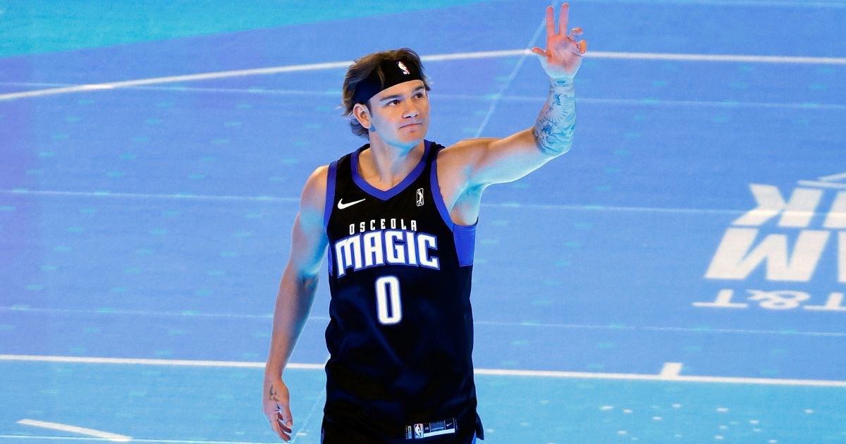 Bullsi potjerali prvaka u zakucavanju tri sata nakon što su ga doveli