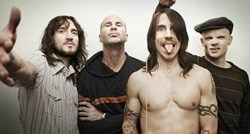 Legendarni gitarist vraća se u Red Hot Chili Peppers nakon 10 godina
