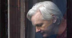 Assangeu počelo saslušanje u Britaniji, on se nije pojavio zbog bolesti