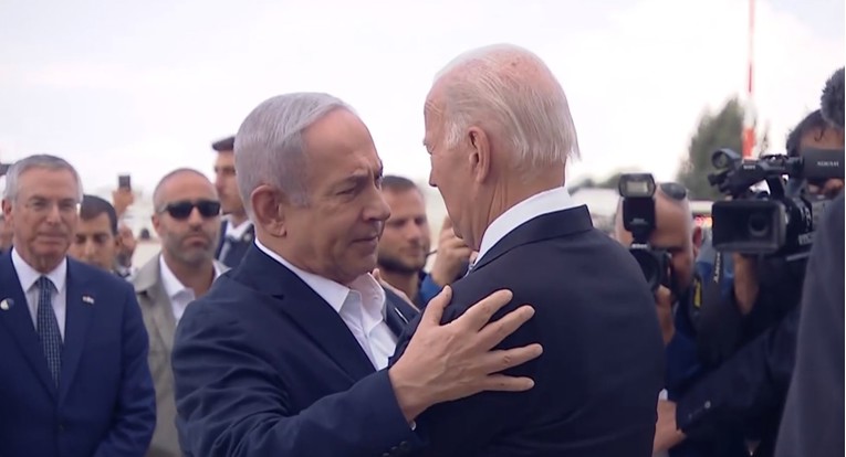 VIDEO Biden sletio u Izrael, zagrlio Netanyahua