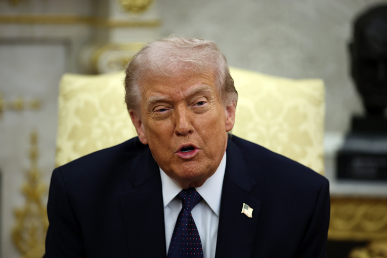 Trump: Prekinut ćemo sve trgovinske odnose sa Španjolskom