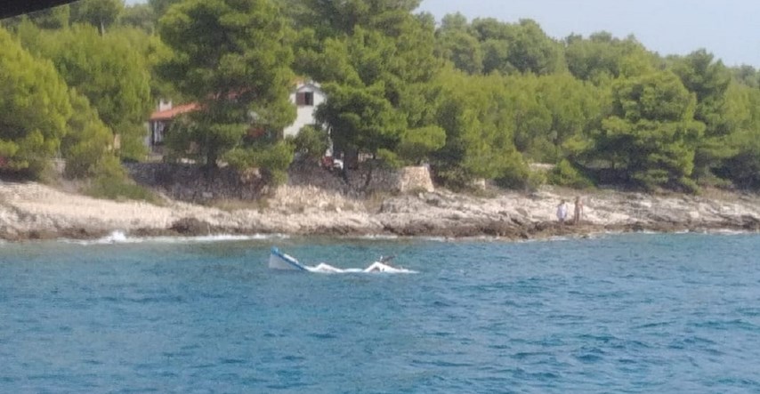Kod Splita potonuo brod, stranci s drugog broda spašavali posadu