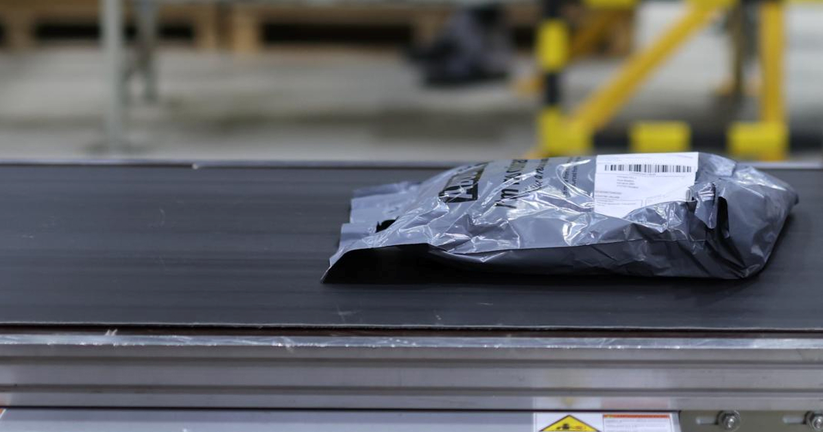 U Rijeci primio pošiljku iz SAD-a, u njoj bila droga. Policija ga pratila i uhapsila