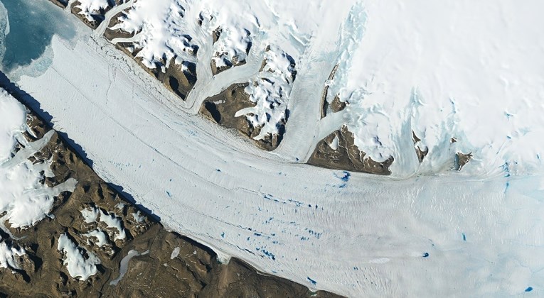 Zbog otapanja ledenjaka na Grenlandu more se podiglo za 11 milimetara