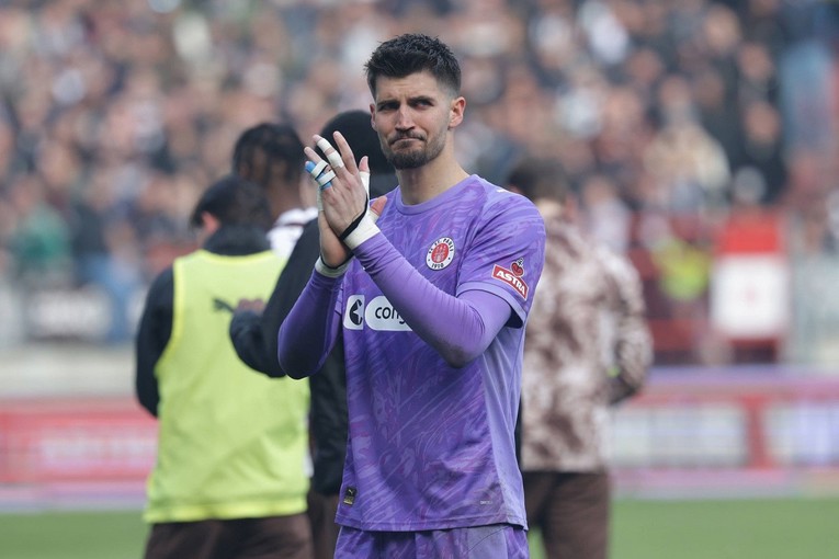 Vasilj autogolom poslao St. Pauli u Cvajtu i objavio: Odlazim, teško mi je izgovoriti