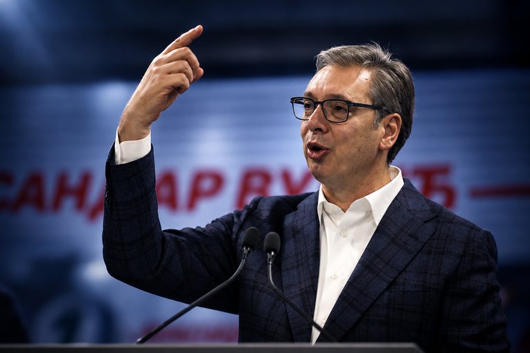 Vučić je dosadio i Bogu i vragu. Sad Srbija mora riješiti puno veći problem