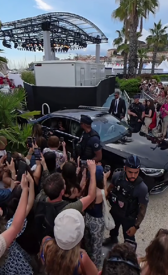 VIDEO Slavni glumac stigao u Cannes pa oduševio fanove: "Legenda, što god tko rekao"