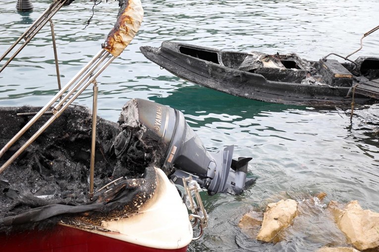Otkriven uzrok dramatičnog požara kod Dubrovnika. Izgorjeli gliseri, skuteri, vozila