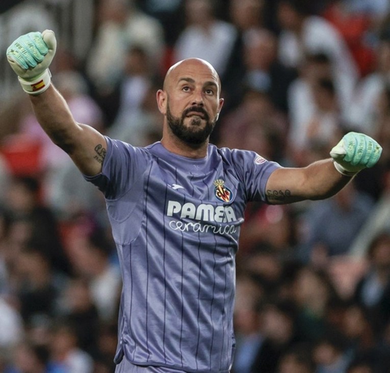 Pepe Reina s 42 godine završava karijeru