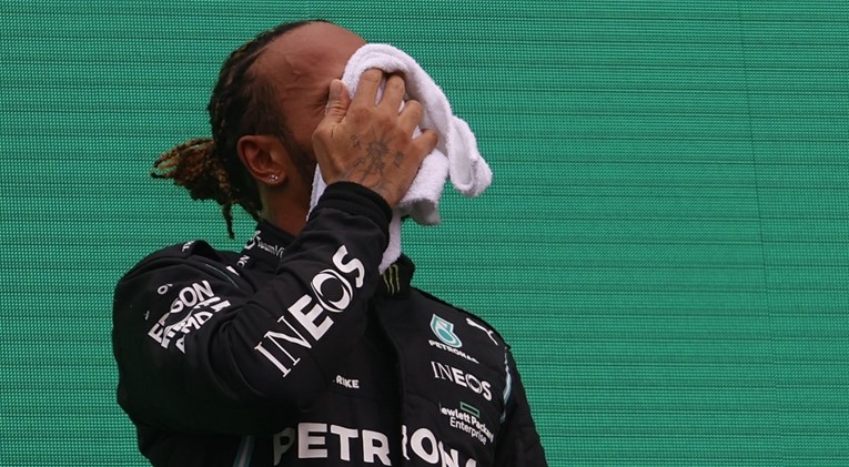 Hamilton je nakon utrke završio na liječničkim pretragama, momčad otkrila zbog čega