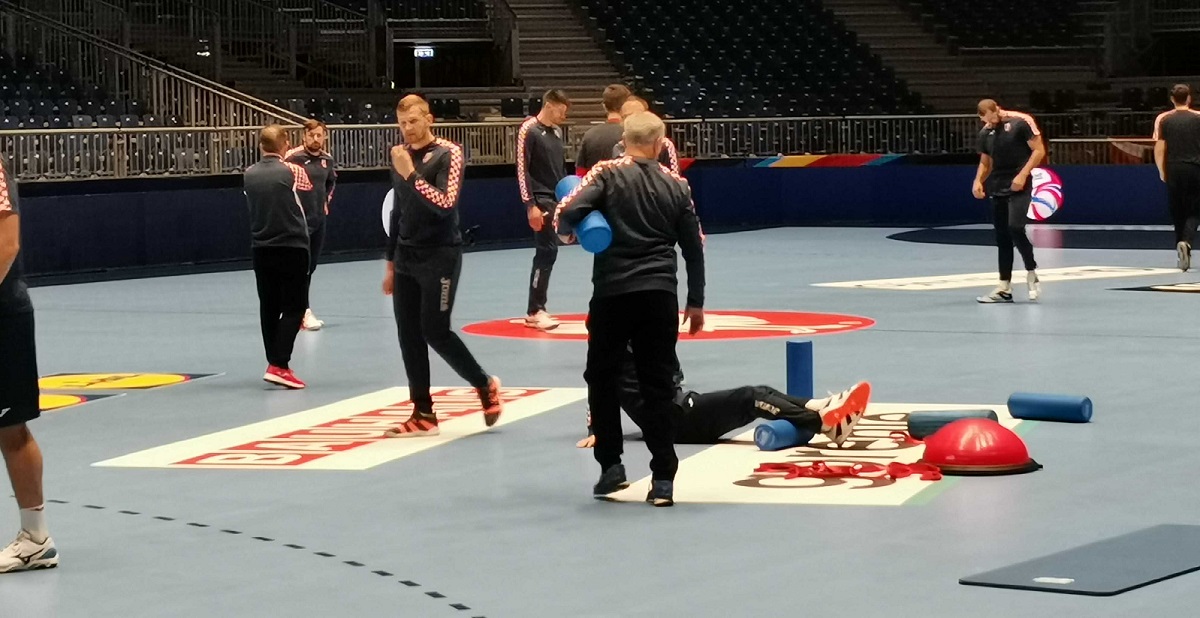 VIDEO Prvi kadrovi s Eura, pogledajte zadnji trening Hrvatske pred derbi