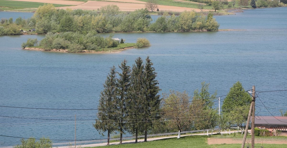 Iz jezera u Ogulinu izvučeno tijelo 68-godišnjaka