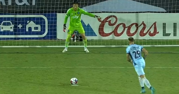 Pogledajte kako je Hrvat izludio suparnike. Prstom pokazivao stranu i skinuo 3 penala