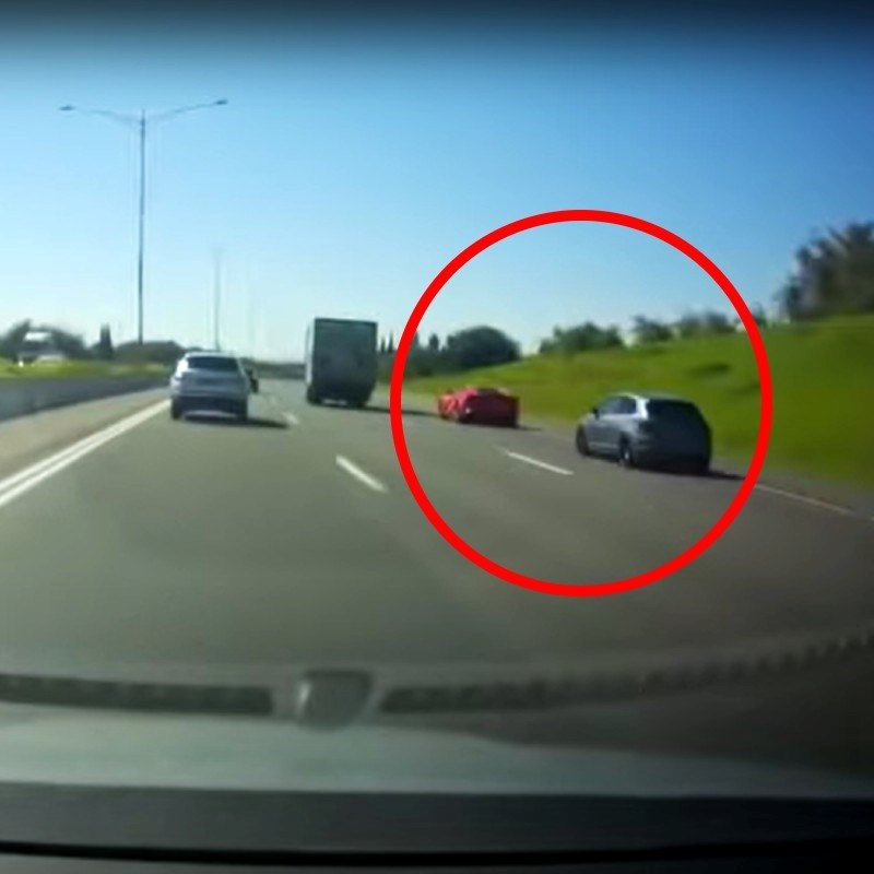 VIDEO Jurnjava skupocjenog Ferrarija i Seata završila nesrećom