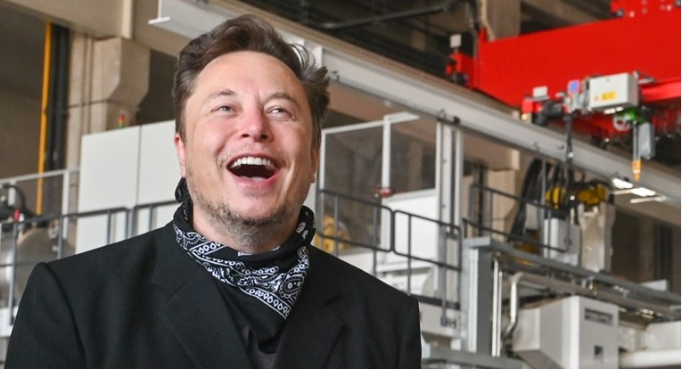 Elon Musk popljuvao Facebookov metaverzum