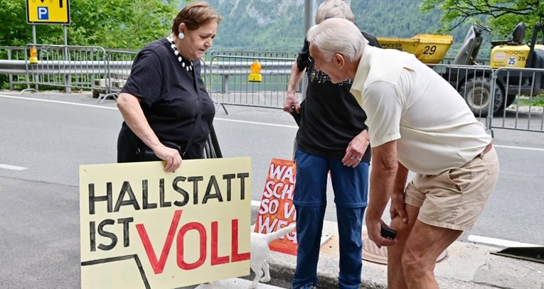 Navala turista u austrijski Hallstatt, stanovnici se pobunili