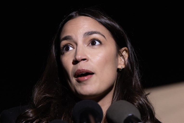 Ocasio-Cortez: Izbor silovatelja komplicira objavu Epsteinovih dosjea? Tko bi rekao