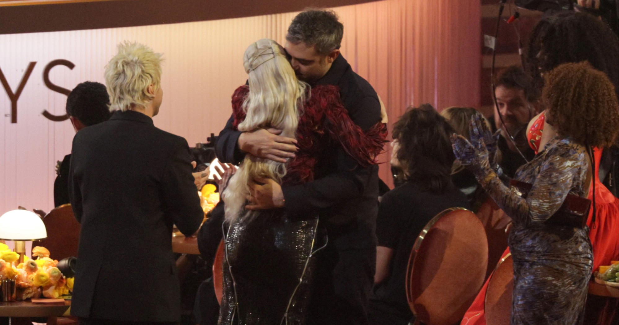 Lady Gaga osvojila Grammy i zahvalila zaručniku: "Cijelu godinu si radio sa mnom"