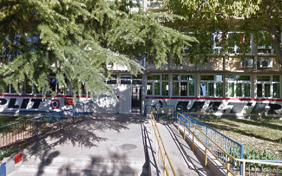 U Splitu umrla maturantica. Imala je astmu, bila je pozitivna na koronu