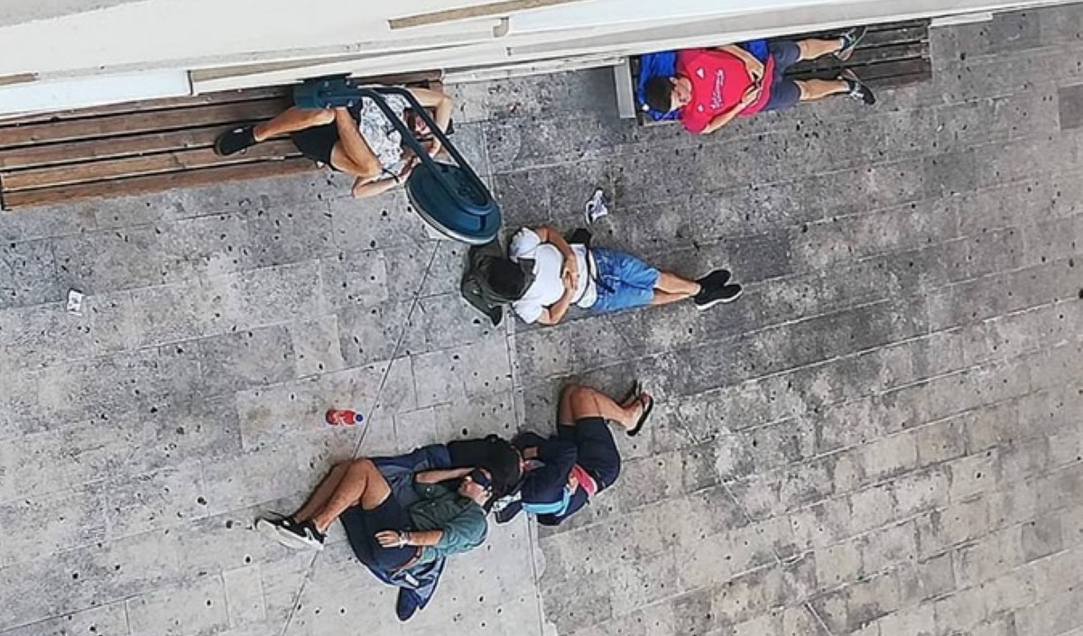 "Pet prijatelja i nula kreveta": Ovo su najgore fotke turista po Dalmaciji
