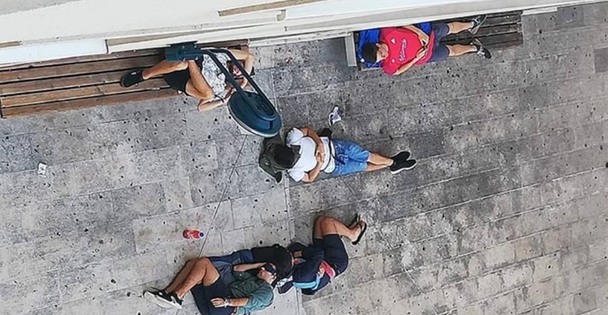 "Pet prijatelja i nula kreveta": Ovo su najgore fotke turista po Dalmaciji