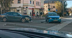 FOTO Prometna na raskrižju u Zagrebu: Sudarila se dva auta