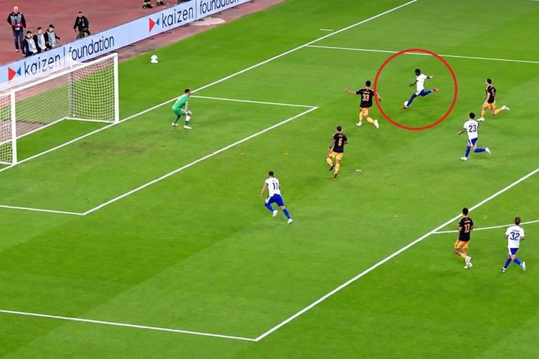 Pogledajte kako je Bamba zabio Ajaxu