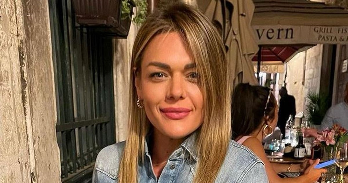 Perković pozirala u kratkoj haljinici, pažnju privukle natikače kakve koštaju 5000 kn