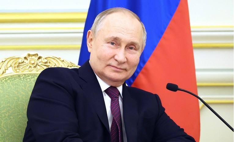 Putinova stranka kaže da on na izbore ne ide kao njihov kandidat. Kao da je to bitno