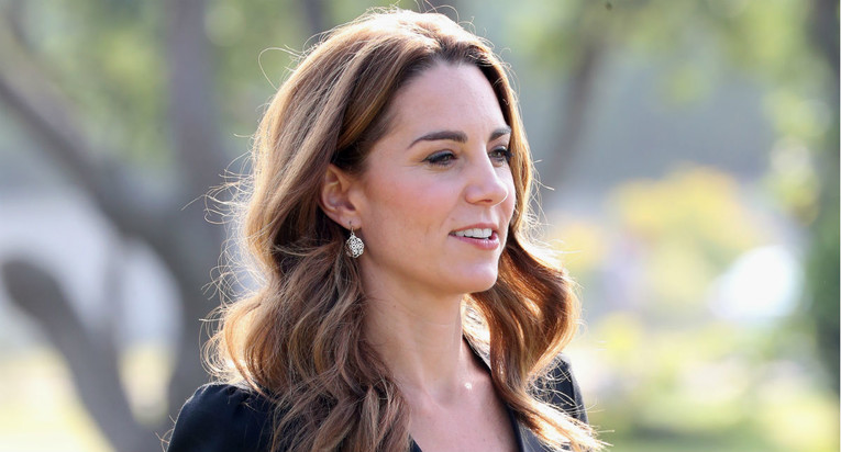 Opuštena i prekrasna: Kate Middleton blista na rođendanskom portretu