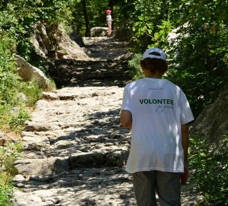 U NP Paklenica pronašli izgubljeni predmet: "Vlasnik će znati što piše"