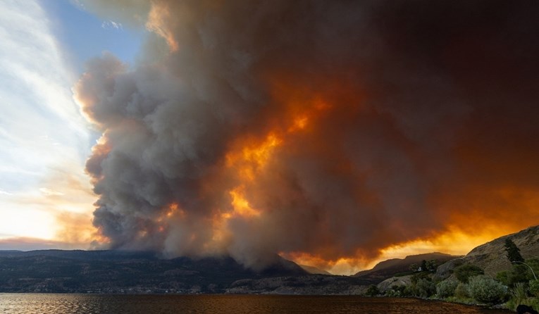 Dodatno se pojačali požari u Britanskoj Kolumbiji, evakuirano preko 35.000 ljudi