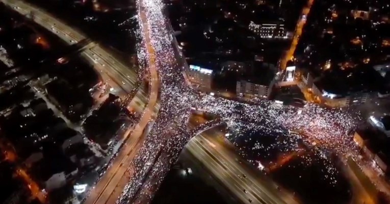 Vučić se obratio, studenti ga ignorirali. "Ne bojim se, volja naroda je jasna"