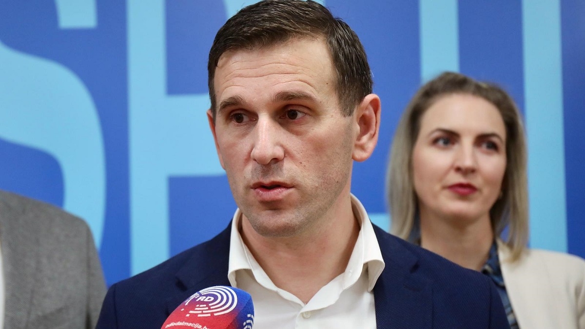 Šef splitskog HDZ-a: Puljak ne zna upravljati sa 100 milijuna kuna na računu Grada