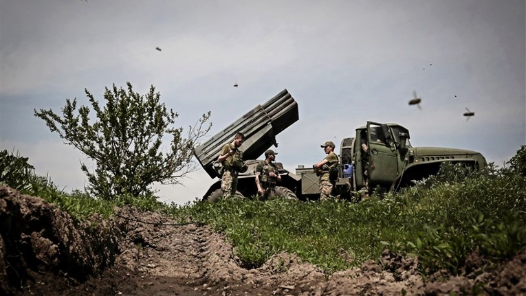 Veliki obrat u naoružavanju Ukrajine. Ipak će dobiti F-16? Biden podržao obuku pilota