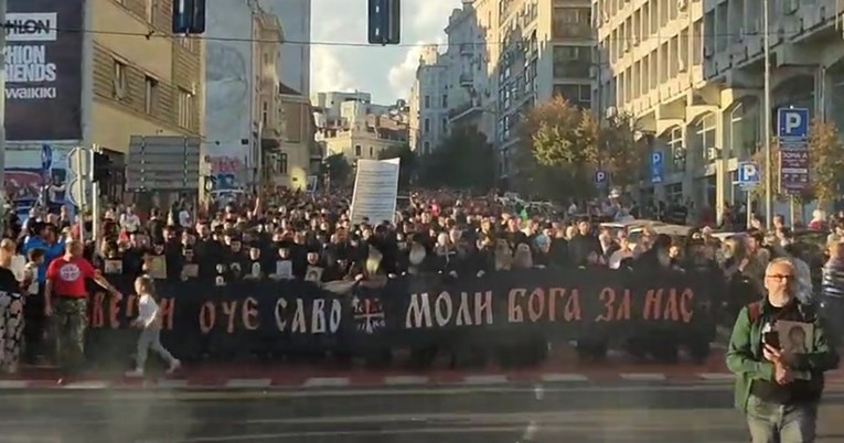 Tisuće desničara u Beogradu prosvjedovale protiv Pridea, došli i Putinovi motoristi