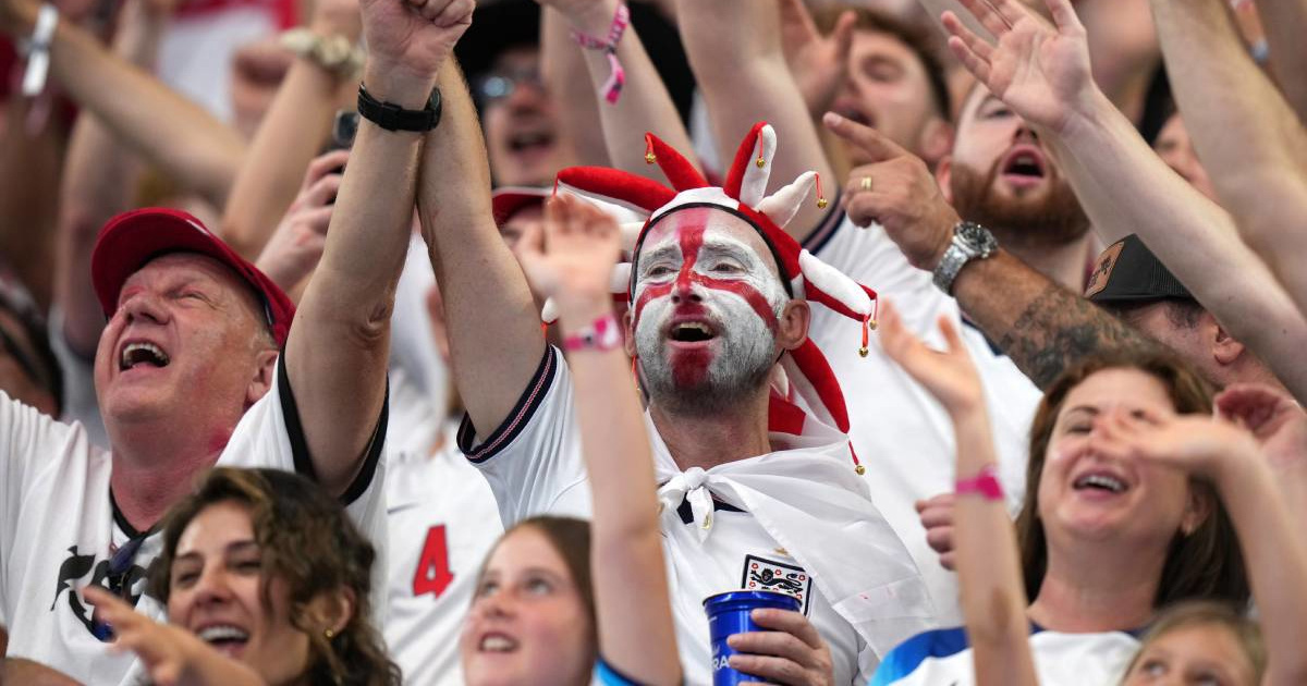 Englezima prijeti izbacivanje sa stadiona zbog vrijeđanja Trumpa. Nazivaju ga p*čkom