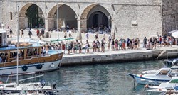 Petero Španjolaca zaraženi šetali po Dubrovniku, išli u šoping...