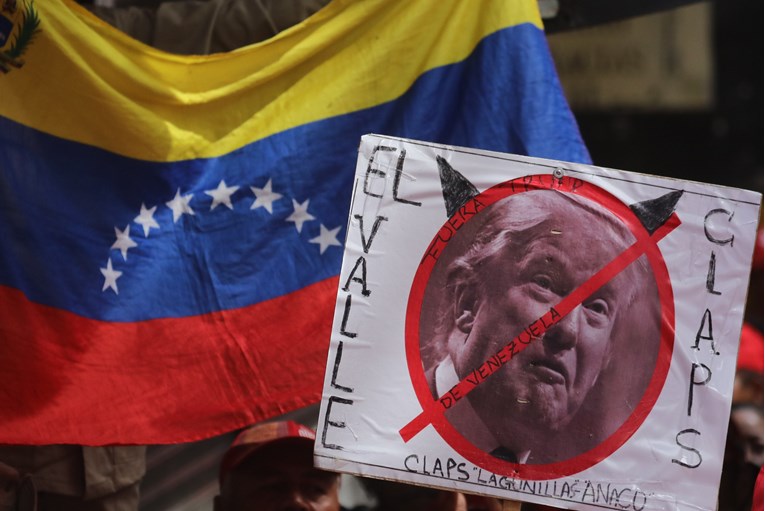 Najoštriji Trumpov potez protiv Madura, zamrznuo svu imovinu Venezuele u SAD-u