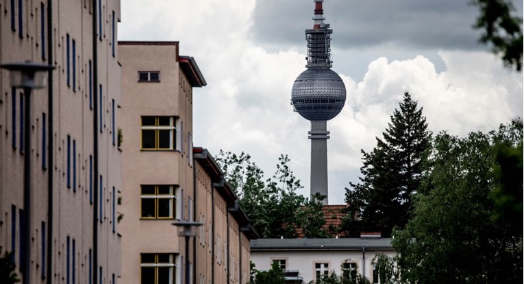 Njemačka produljuje pomoć za tvrtke, nastavlja se i subvencioniranje plaća radnicima