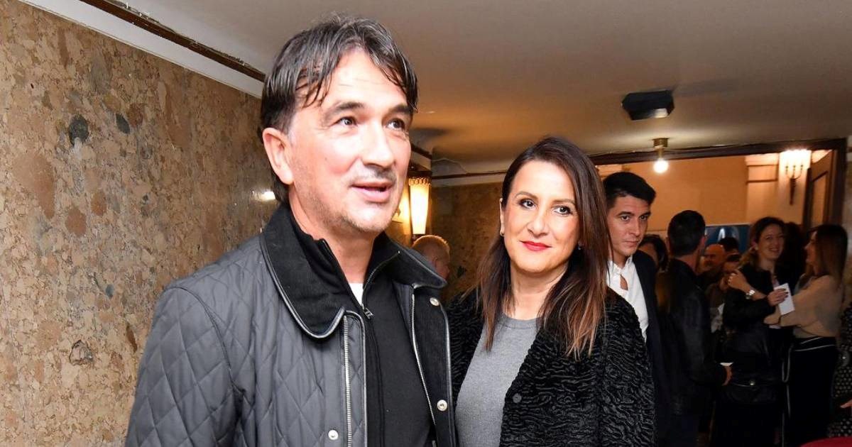 Zlatko Dalić i supruga Davorka snimljeni su na premijeri predstave u Varaždinu