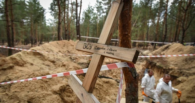 Ukrajina: Na oslobođenom području kod Harkiva iskopana tijela 534 civila
