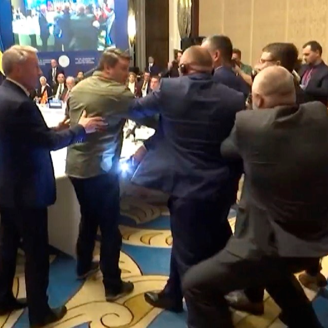 VIDEO Ruski i ukrajinski političari se potukli na summitu u Ankari