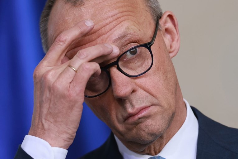 Merz: Djeca provode po pet sati dnevno na mobitelu, nije čudo što zaostaju u razvoju