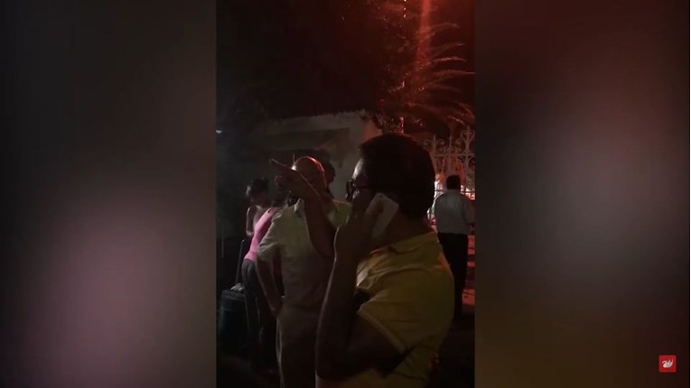 VIDEO Zbog propasti Thomasa Cooka u Tunisu turiste doslovno držali kao taoce