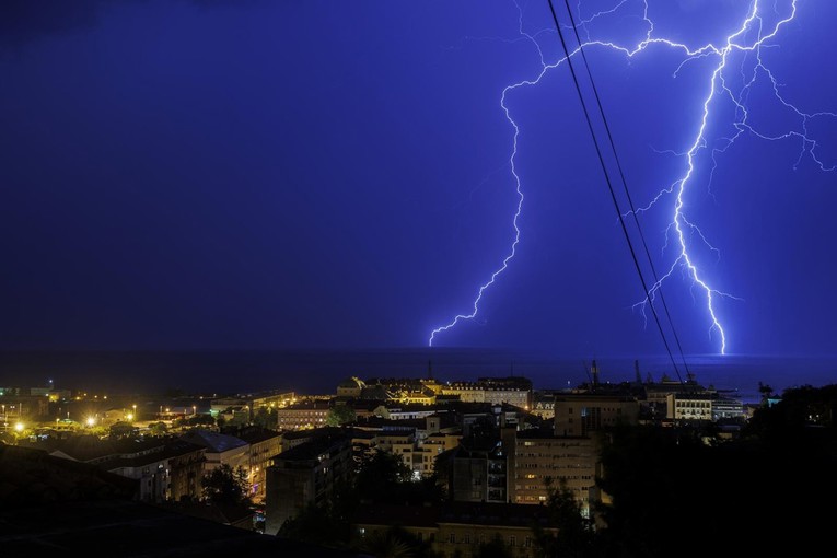 Prvo kiša i grmljavina, onda sunce. Evo kakva nas subota čeka
