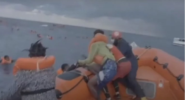 UN: U brodolomu kod Libije nestala najmanje 43 migranta
