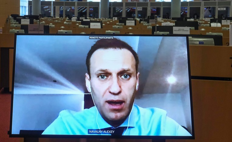 Navalni tvrdi da su ga agenti FSB-a pokušali otrovati po Putinovom nalogu